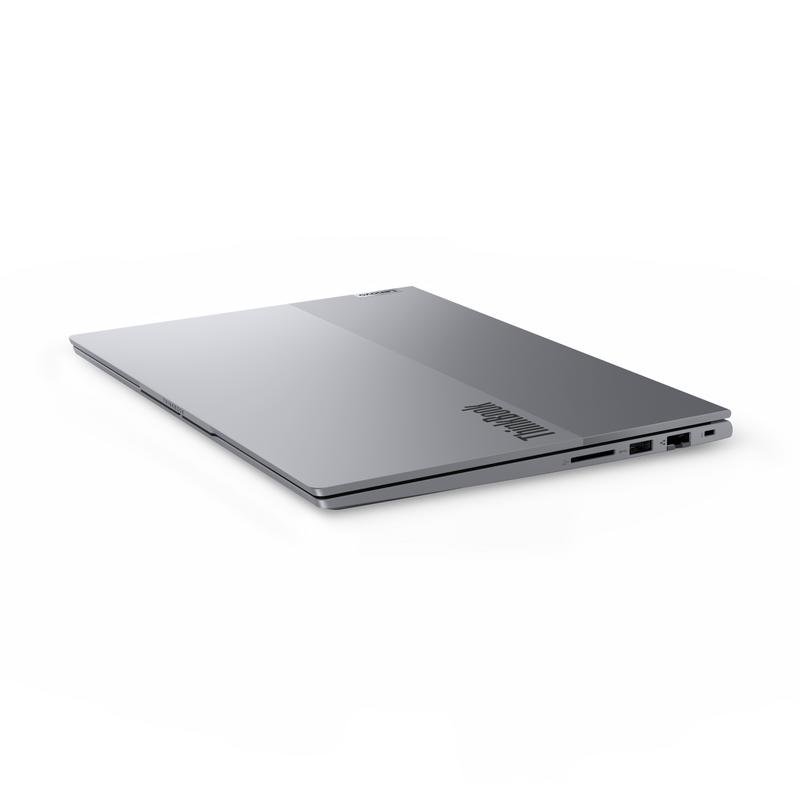 Detalle de Lenovo portátil ThinkBook 14 G8 IAL