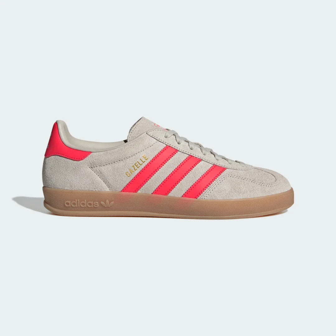 Detalle de Zapatilla adidas Gazelle Indoor Beige - comodidad y estilo urbano