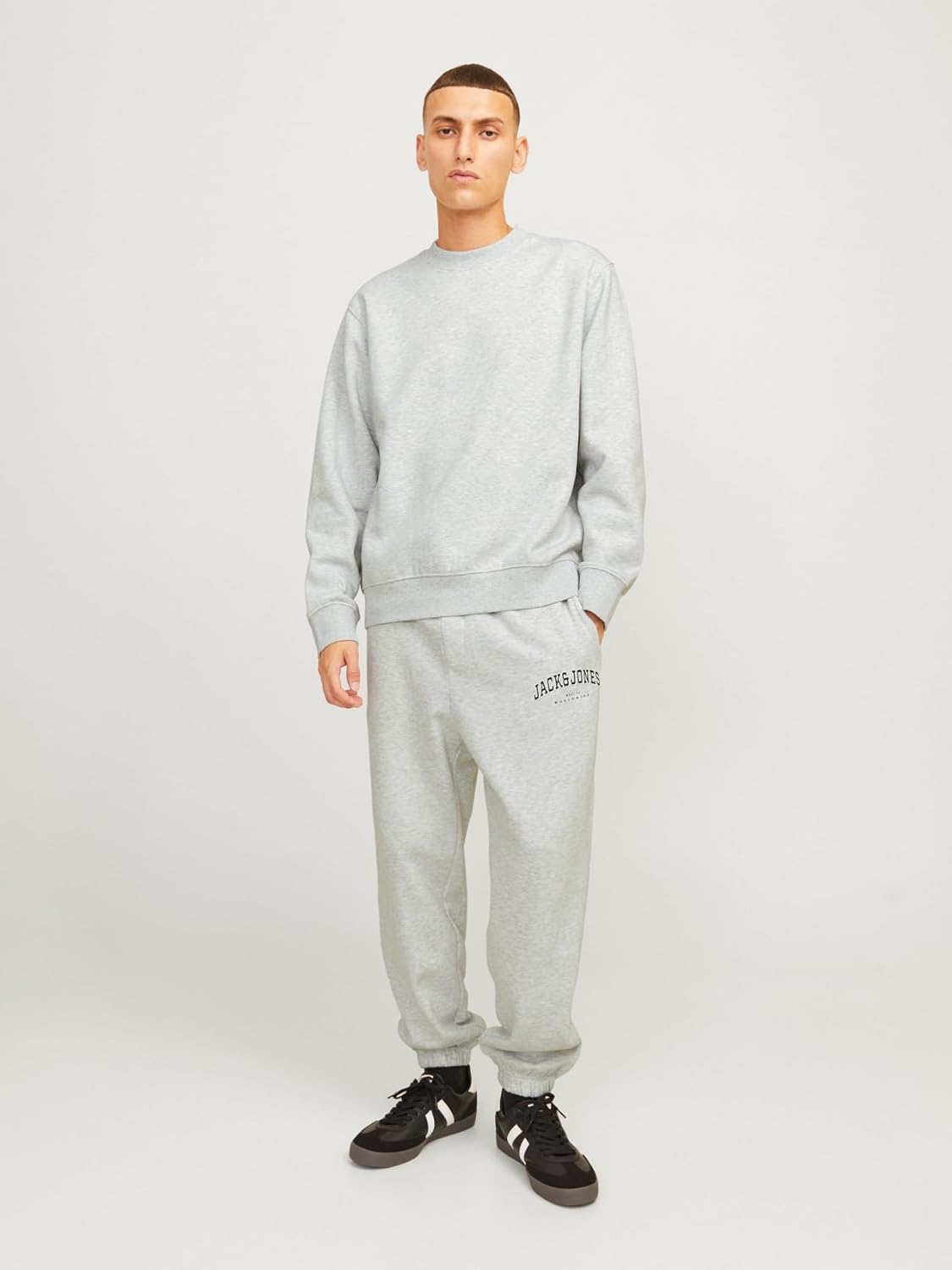 Detalle 1 de JACK & JONES JJEBRADLEY Sudadera L