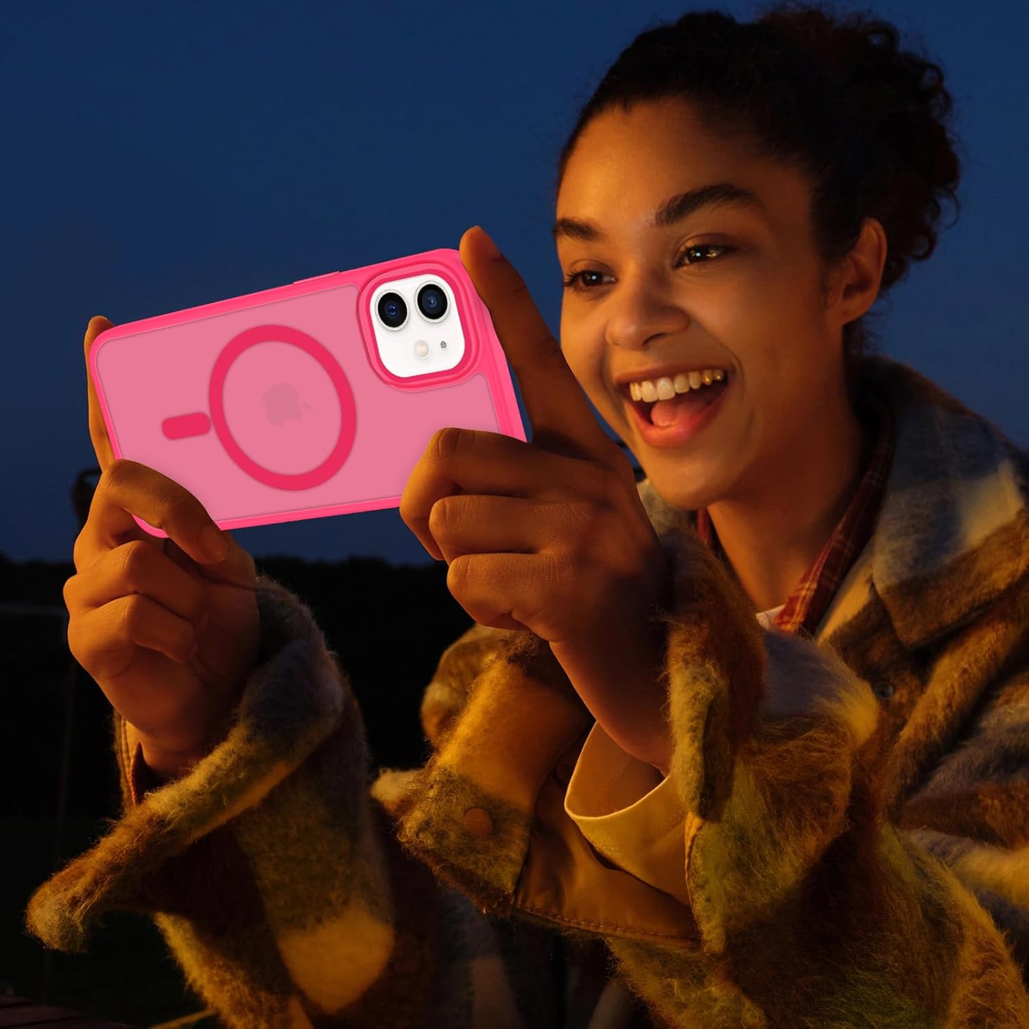 Detalle 2 de XTCASE Coque magnétique pour iPhone 12/12 Pro — dos translucide rose rouge, protection renforcée et compatibilité MagSafe
