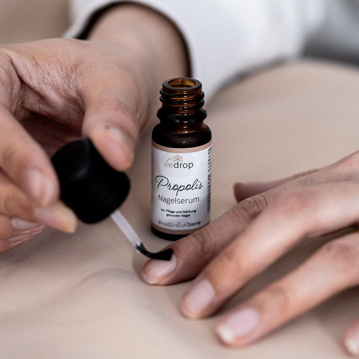 Thumbnail 6 de bedrop Propolis Nagelserum 10 ml Nagelöl zur Pflege 💅