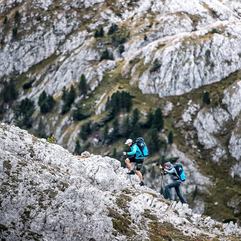 Detalle 2 de Salewa BORRACCIA ISOLANTE 0,5L IN ACCIAIO RIENZA: borraccia termica robusta per montagna