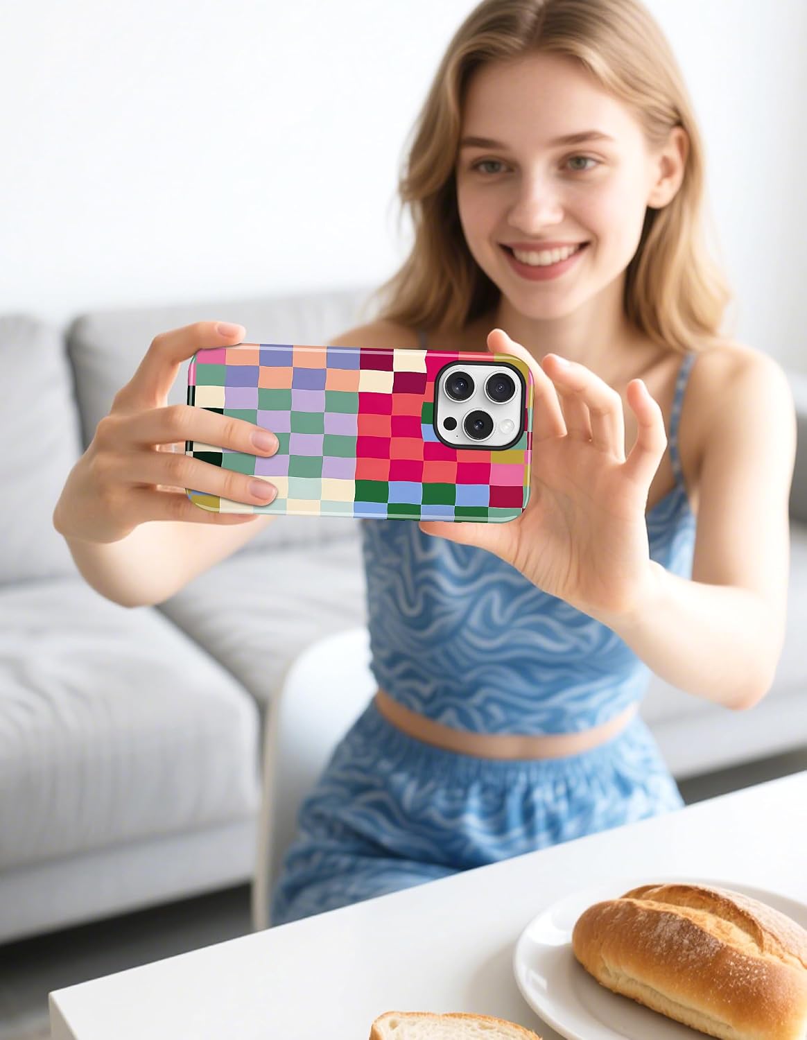 Thumbnail 6 de Jusy Magnetic Checkered iPhone 15 Pro Case with MagSafe Compatibility