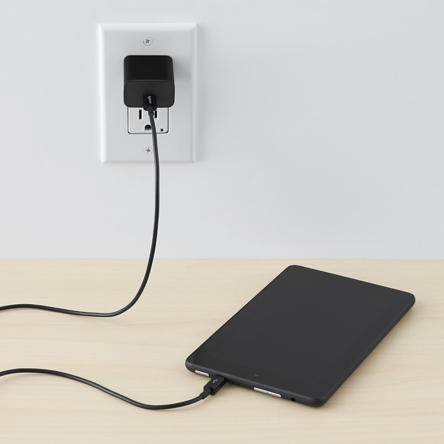 Detalle 2 de Amazonベーシック L6LUC001-CS-R USB-C-Micro-B 2.0ケーブル、3A充電・480Mbps転送