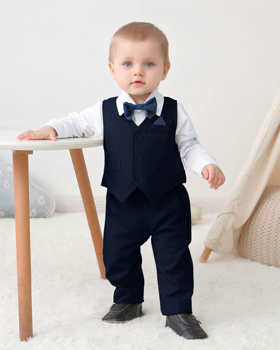 Thumbnail 1 de Amissz Baby Jungen Bekleidungsset als Gentleman-Anzug mit Hemd, Hose, Weste und Fliege (3–24 Monate)