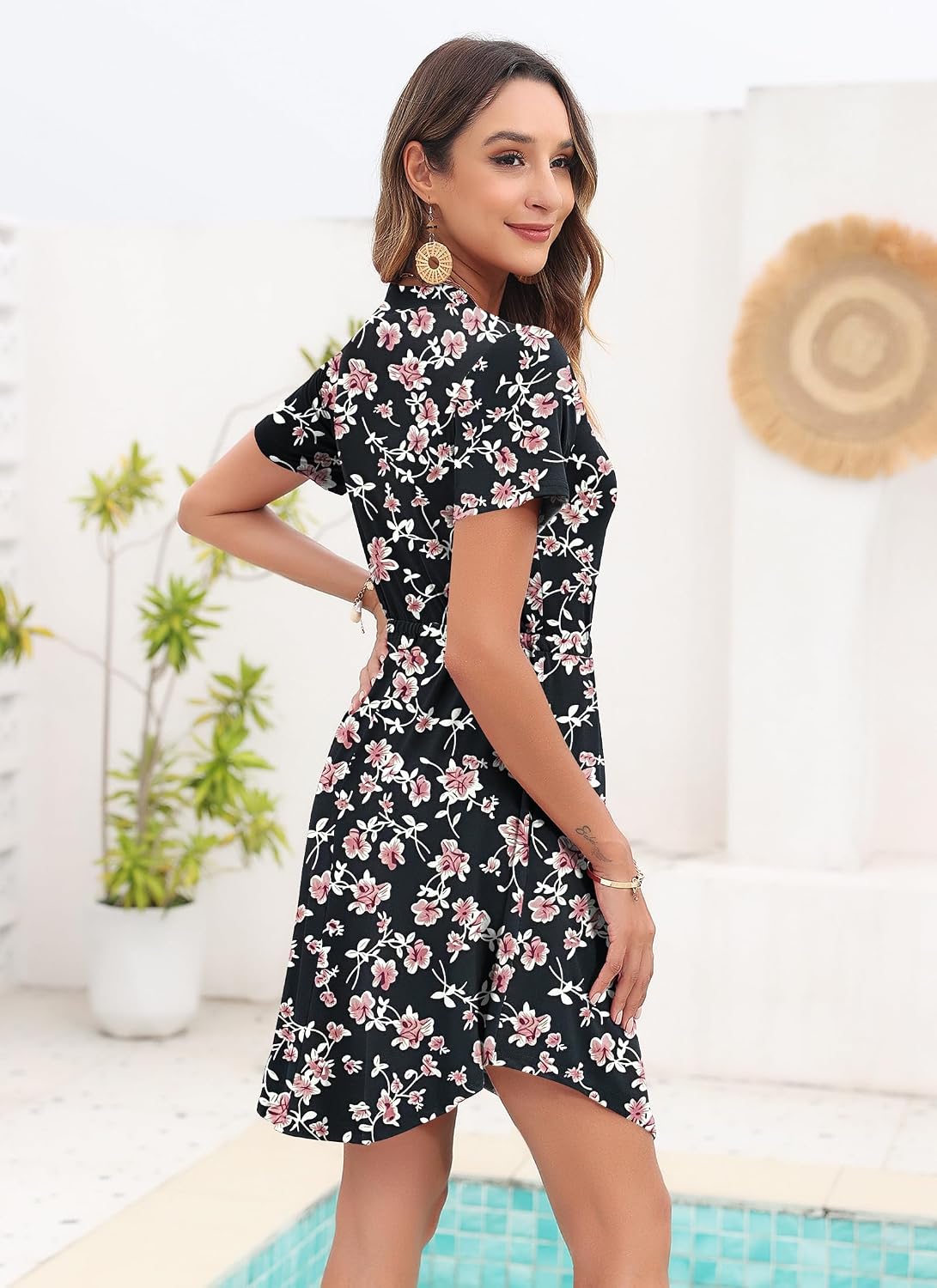 Detalle de AUSELILY Damen Sommerkleid mit V-Ausschnitt – Knielang, Kordelzug und Taschen