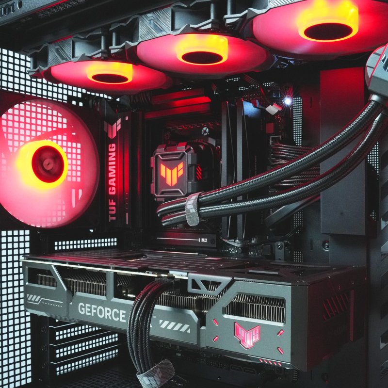 Detalle 2 de Epical-Q TUF Strength Iron VII: Ryzen 7 7800X3D, 32GB, 2TB NVMe, RTX 5070 + Windows 11 Pro