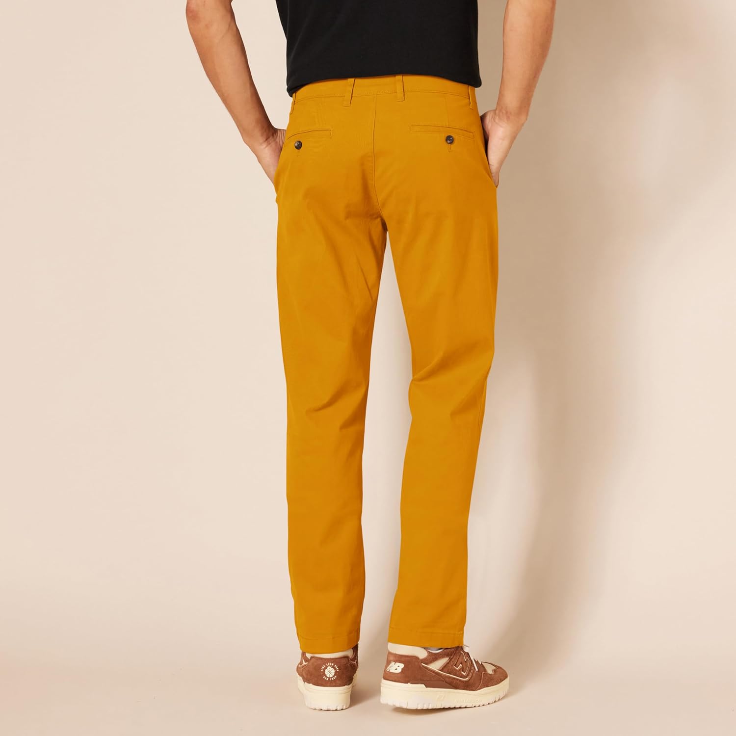 Thumbnail 1 de Amazon Essentials Herren Legere Stretch-Chinohose in sportlicher Passform (in Übergröße erhältlich)
