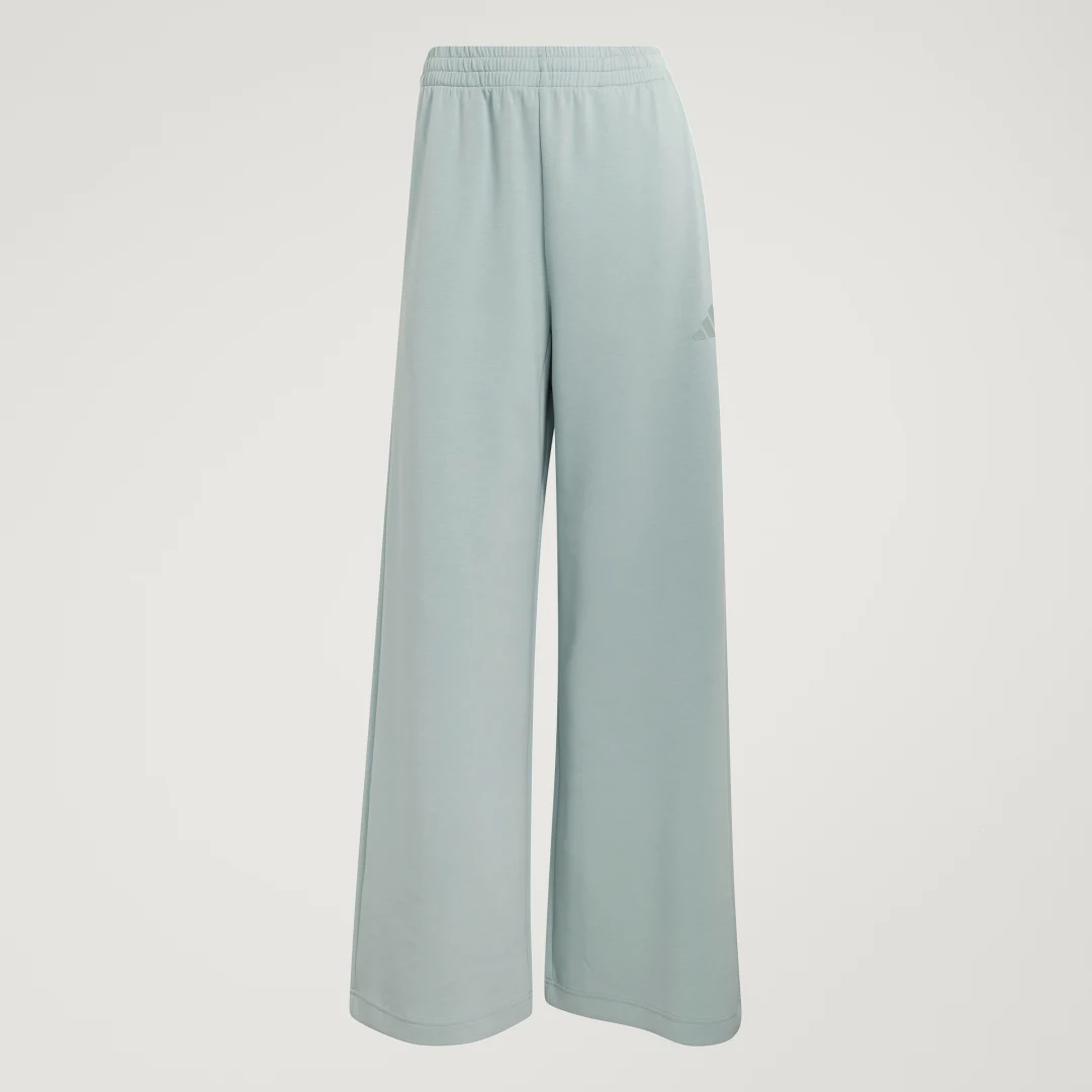 Thumbnail 3 de PANTALÓN RECTO SOFT LUX de Adidas: comodidad y estilo verde para el día a día
