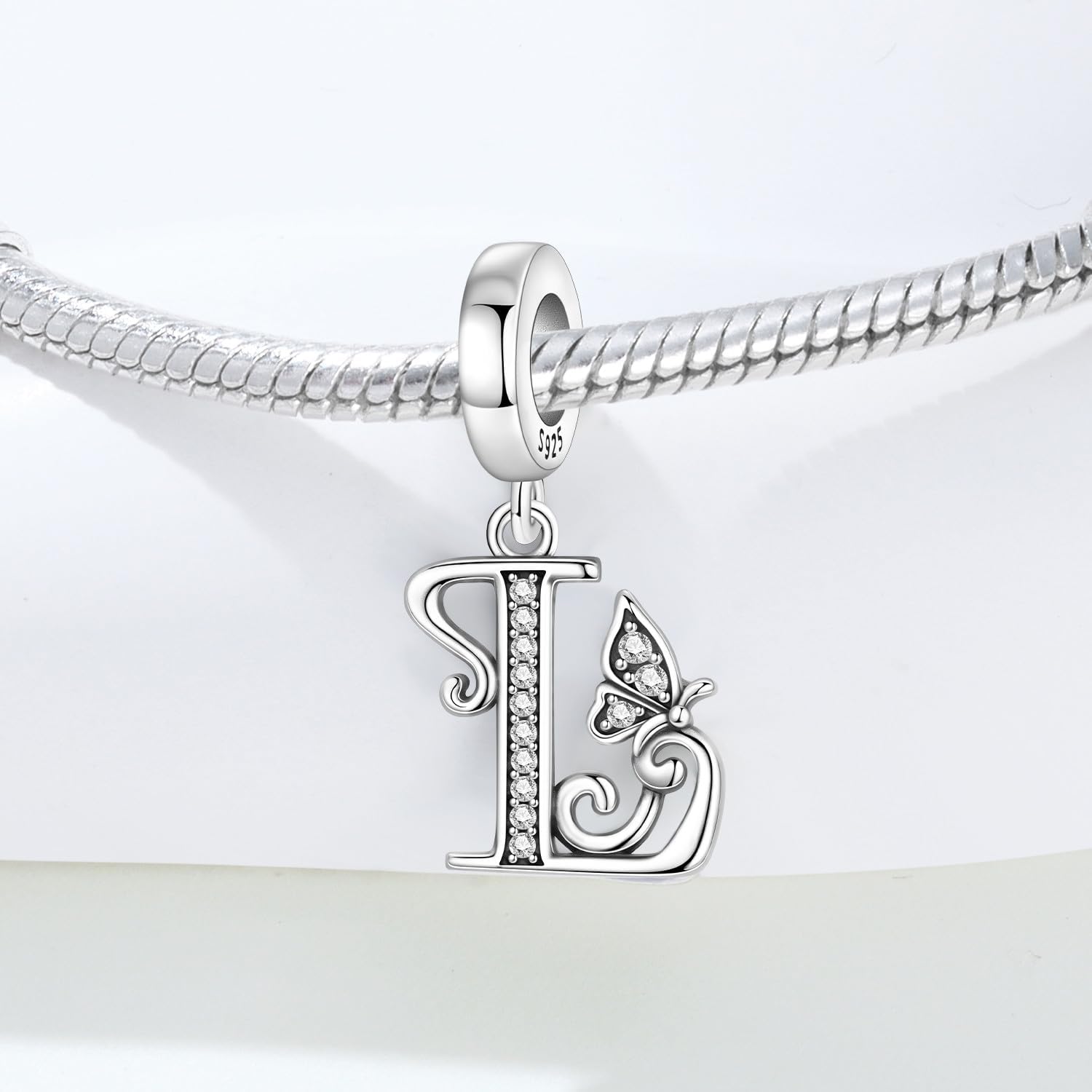 Detalle de CYCUFF Ciondolo a forma di lettera A farfalla in argento 925 per braccialetti e collane
