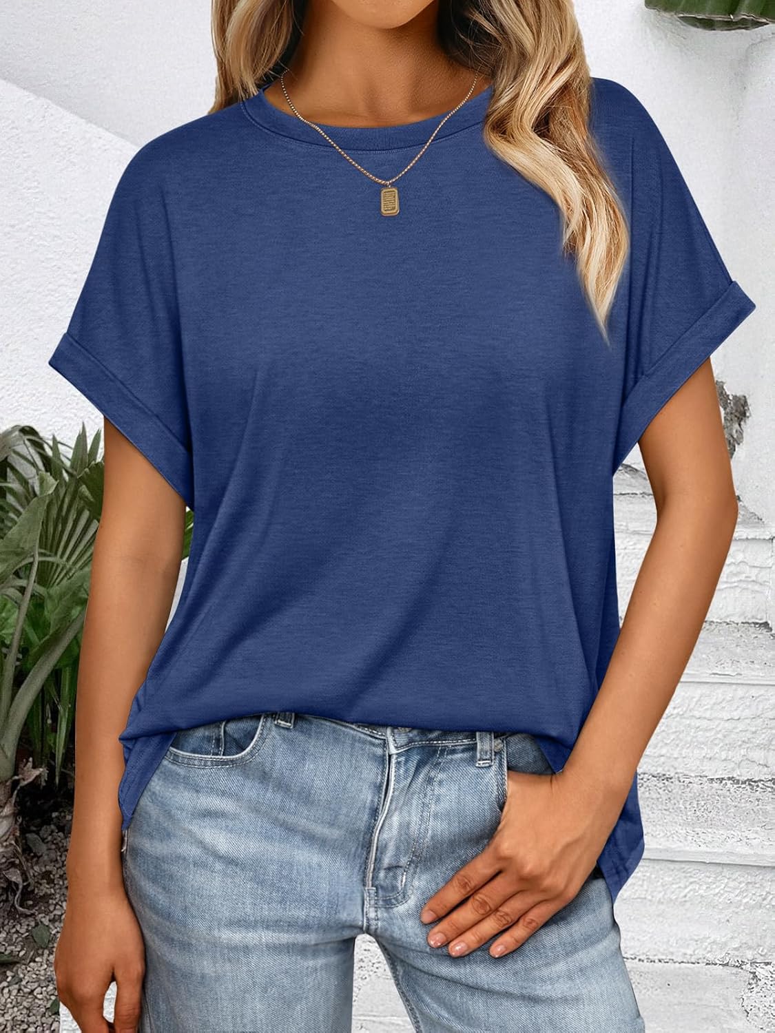 Thumbnail 5 de AUTOMET Women's Oversized Short Sleeve T Shirt with Drop Shoulder and Rolled Cuff