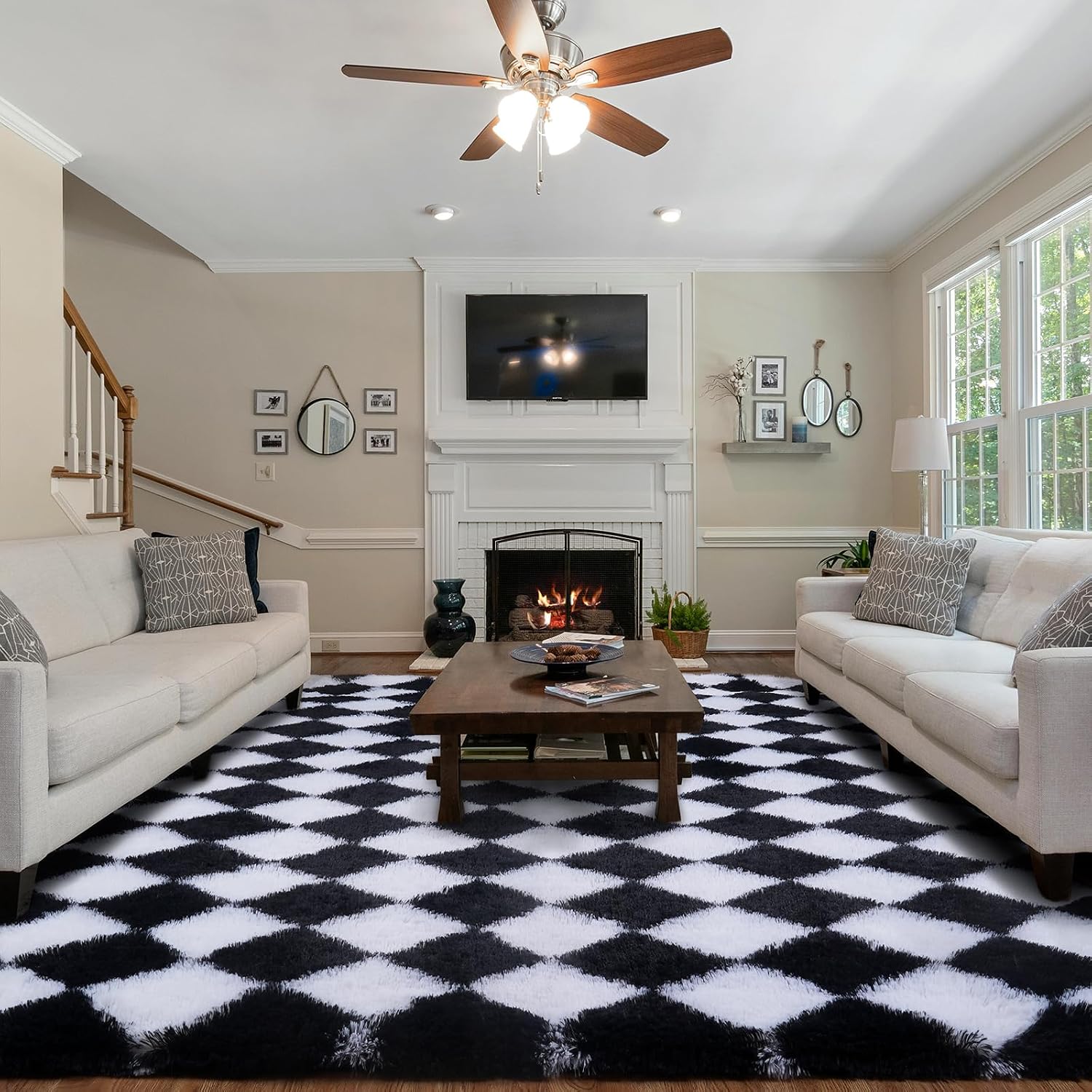 Detalle 2 de FVVRAX Checkered Fluffy Rug (200x300cm) in Black & White