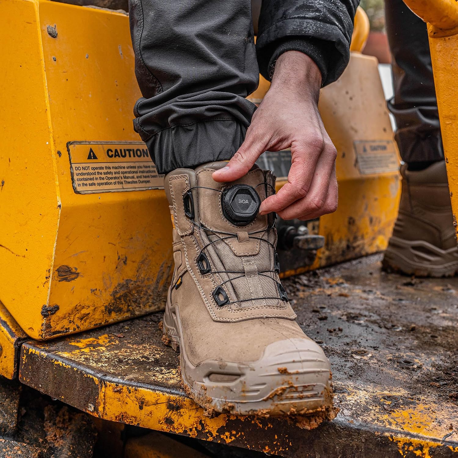 Thumbnail 1 de DEWALT Lander Mens Waterproof Nubuck Leather, Wide Fit, BOA Fastener Work Boot (Stone, UK11)