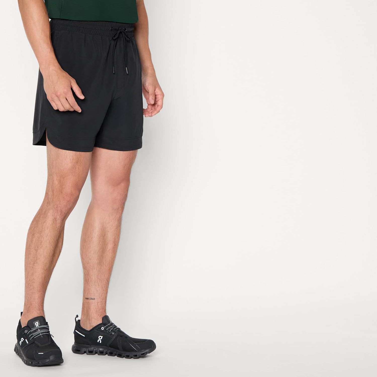 Thumbnail 1 de Amazon Essentials Men's Athletic Performance Stretch Contrast Woven Gym Short, 6" Inseam