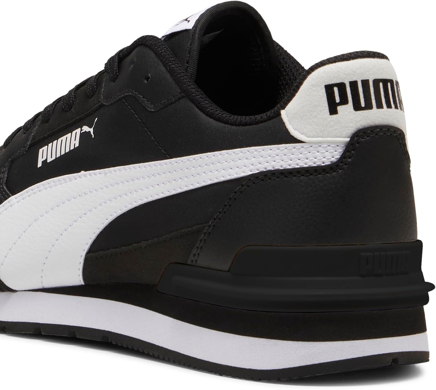 Detalle de PUMA ST Runner V4 NL Sneaker Unisex (41 EU) en Negro y Blanco con superposiciones de gamuza