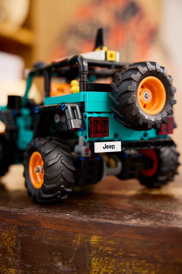 Thumbnail 8 de LEGO Technic Jeep Wrangler Rubicon Geländewagen 42227 – technischer Geländeliner mit echter Lenkung