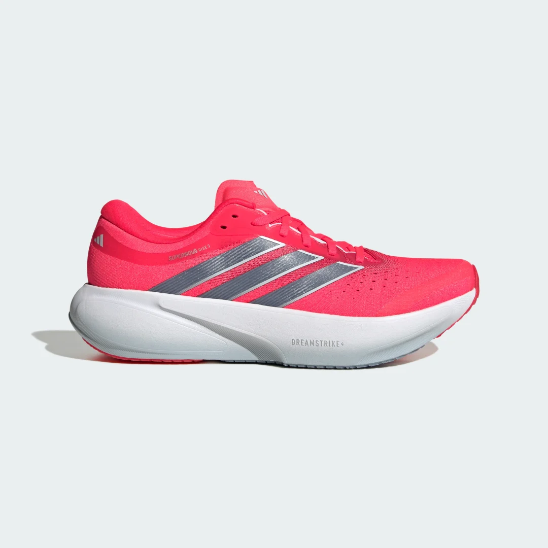 Detalle de Adidas Supernova Rise 3: Zapatilla de running en rojo, para entrenos diarios