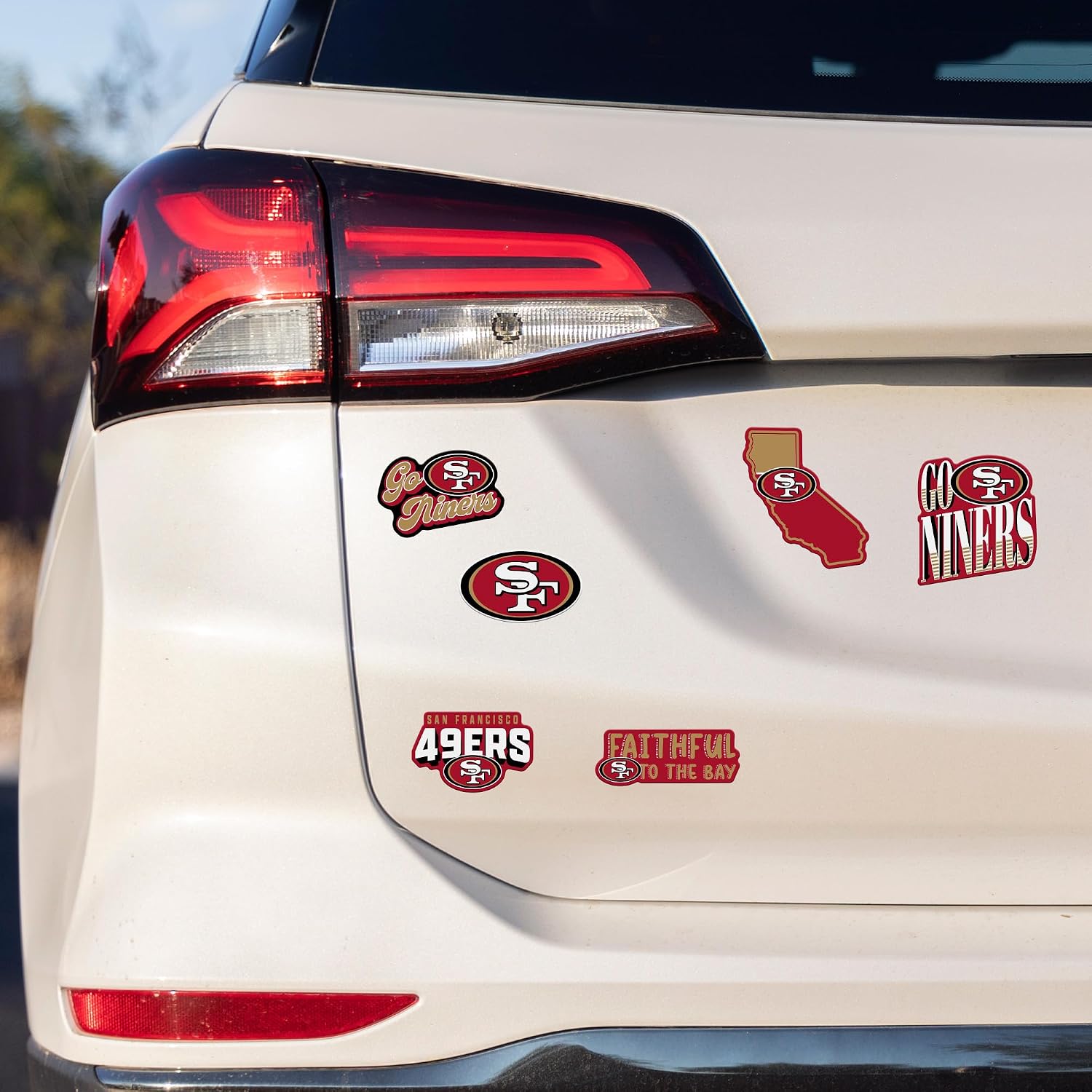 Detalle de Rico Industries NFL Football 6-Piece Decal Set