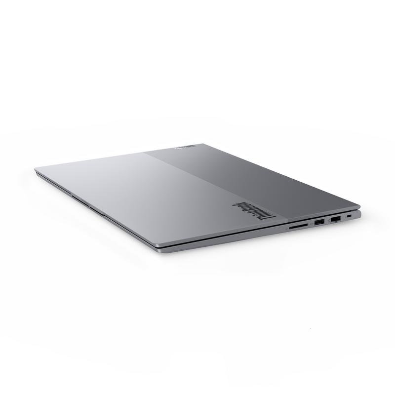 Detalle de Lenovo ThinkBook 16 G8 IAL: potencia profesional en un formato XL y resistente