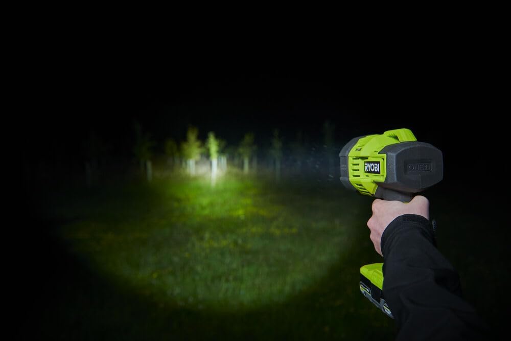 Thumbnail 5 de RYOBI lampe LED sans fil 18V ONE+ RLS18-0 – Éclairage puissant 3000 lumens, tête pivotante
