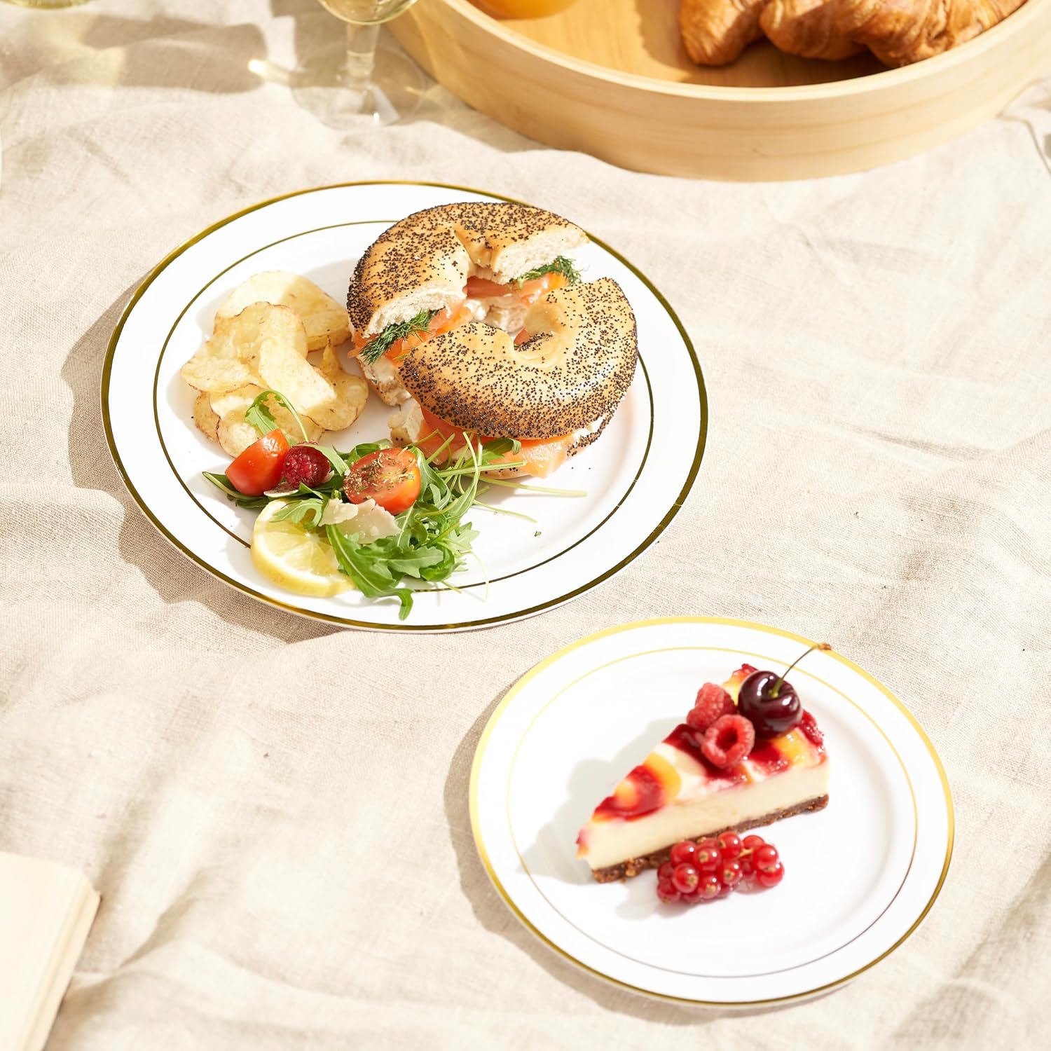 Detalle 2 de MATANA 120 Assiettes réutilisables blanches 🍽
