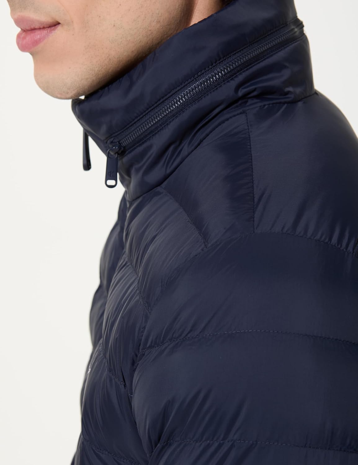 Detalle 2 de Calvin Klein LS NYLON LT WT HOODED FZ PUFFER Chaqueta azul S