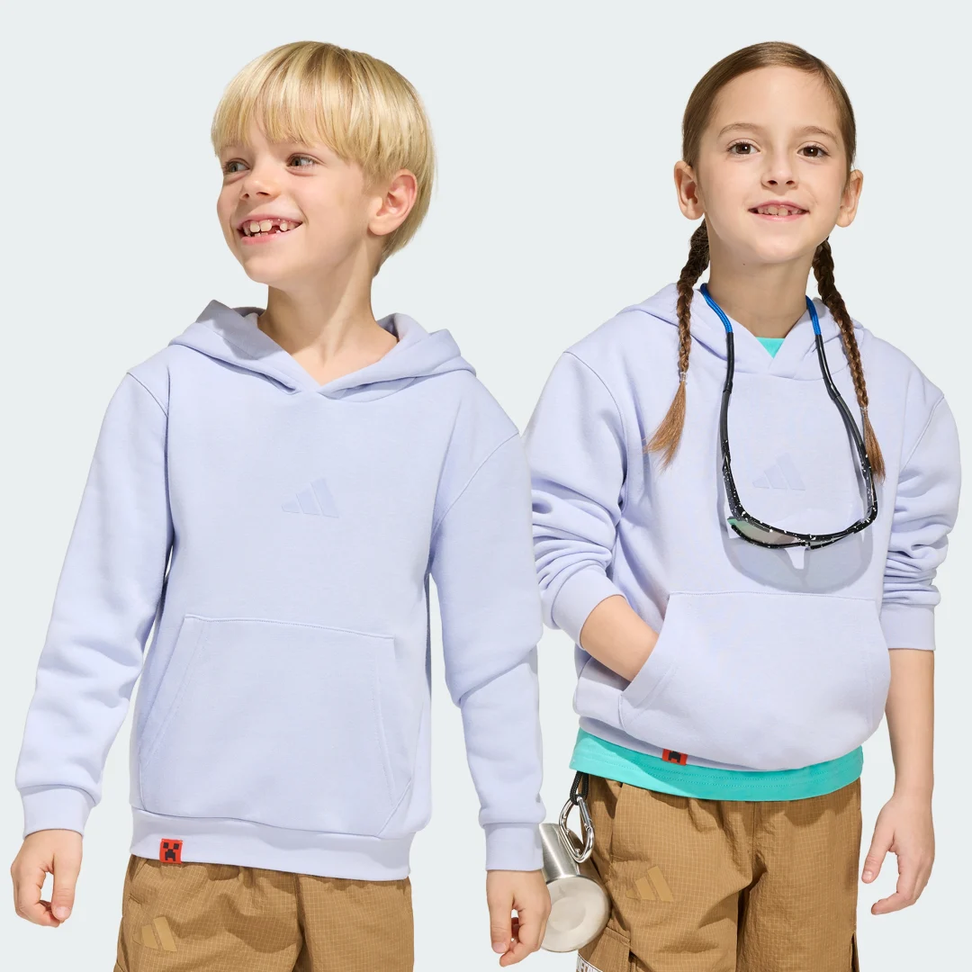 Detalle de Sudadera con capucha adidas Minecraft Terrex: comodidad y estilo urbano para fans del juego