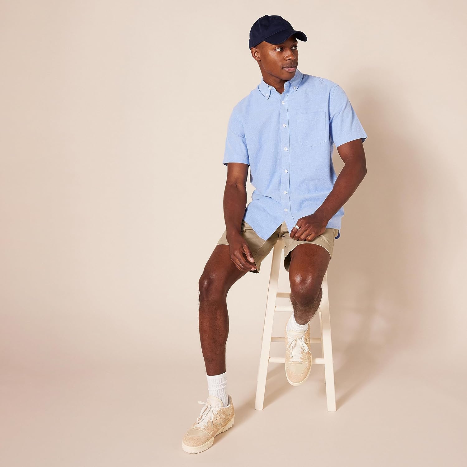 Thumbnail 3 de Amazon Essentials Men’s Regular-Fit Short-Sleeve Pocket Oxford Shirt