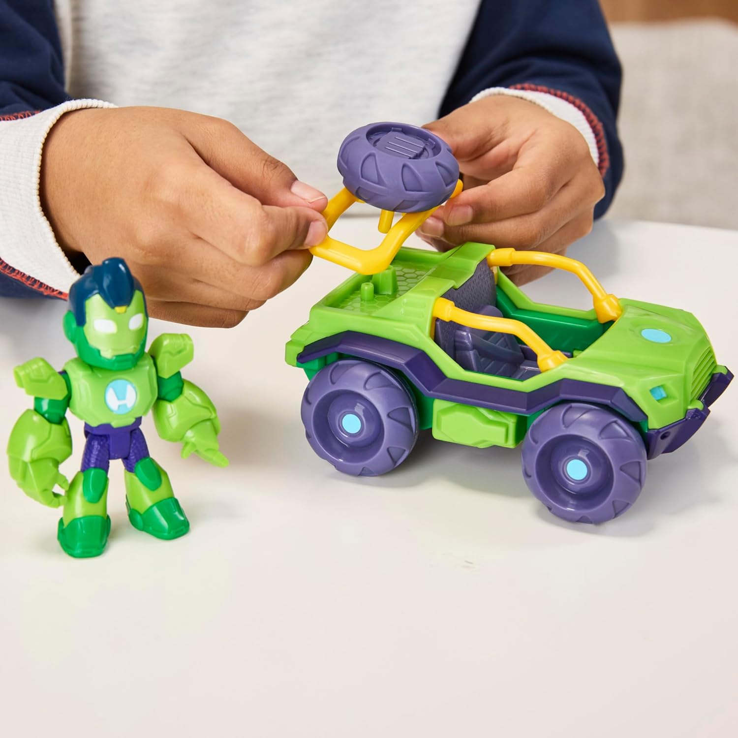 Thumbnail 4 de Marvel Iron Hulk 7,5 cm figurine et véhicule