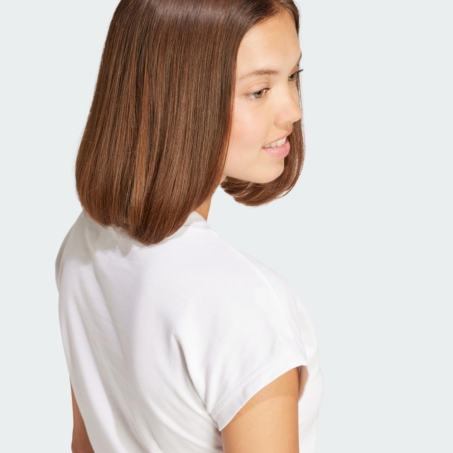 Detalle de adidas Essentials Linear T‑shirt Femme
