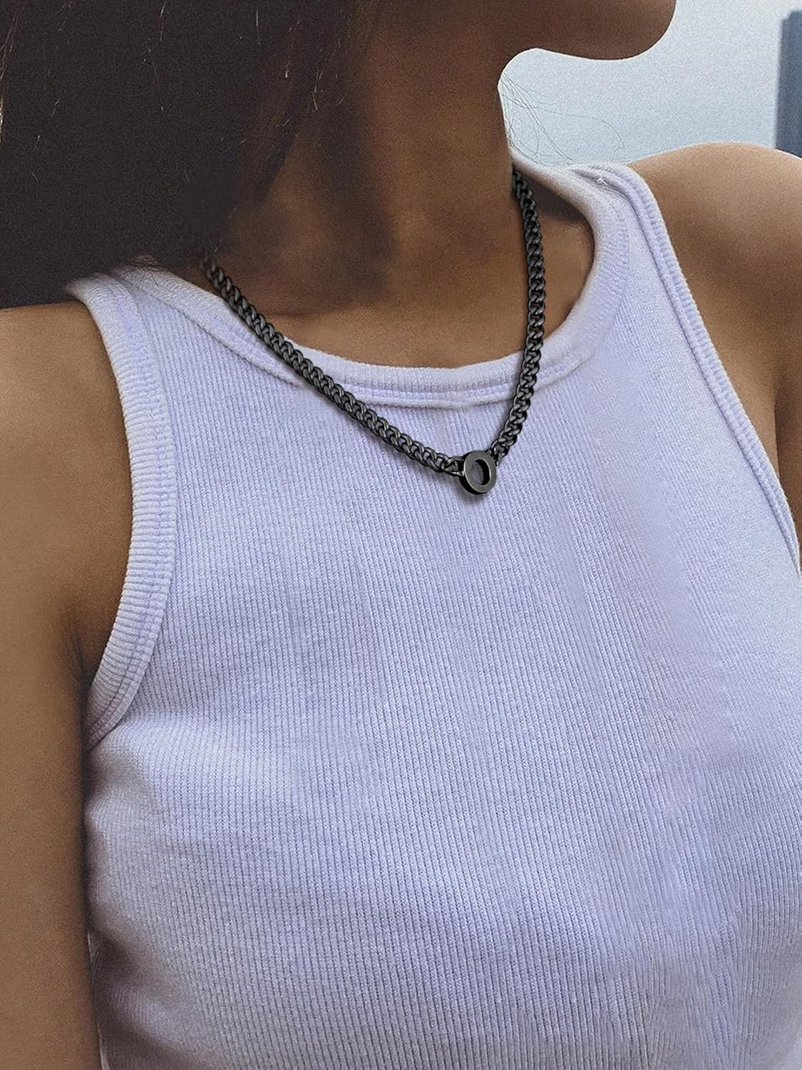 Detalle de Richsteel Initial Halskette A-Z Cuban Link – personalisierbar, langlebig & stilvoll