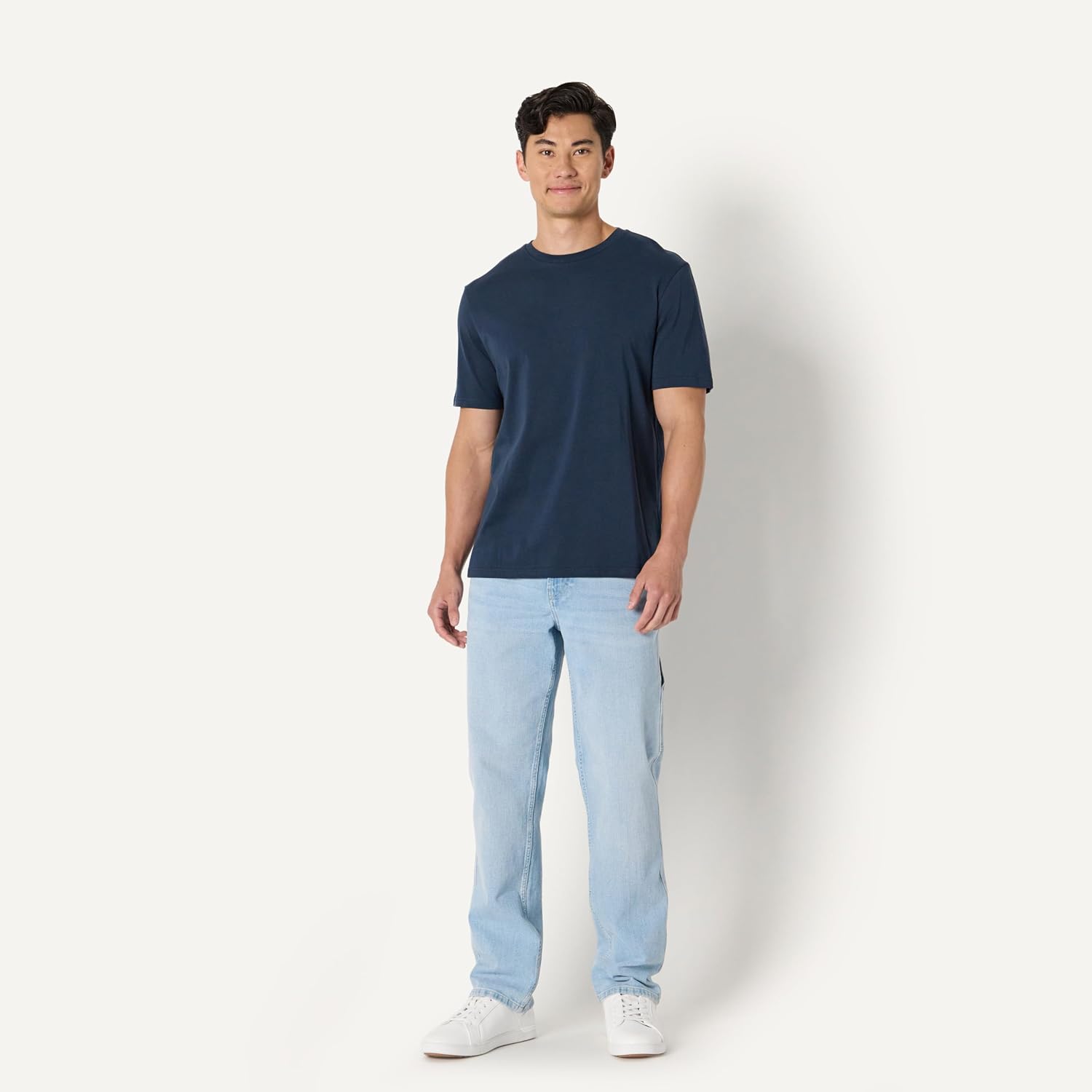 Thumbnail 4 de Amazon Essentials Men’s Regular-Fit Short-Sleeve Crewneck T-Shirt
