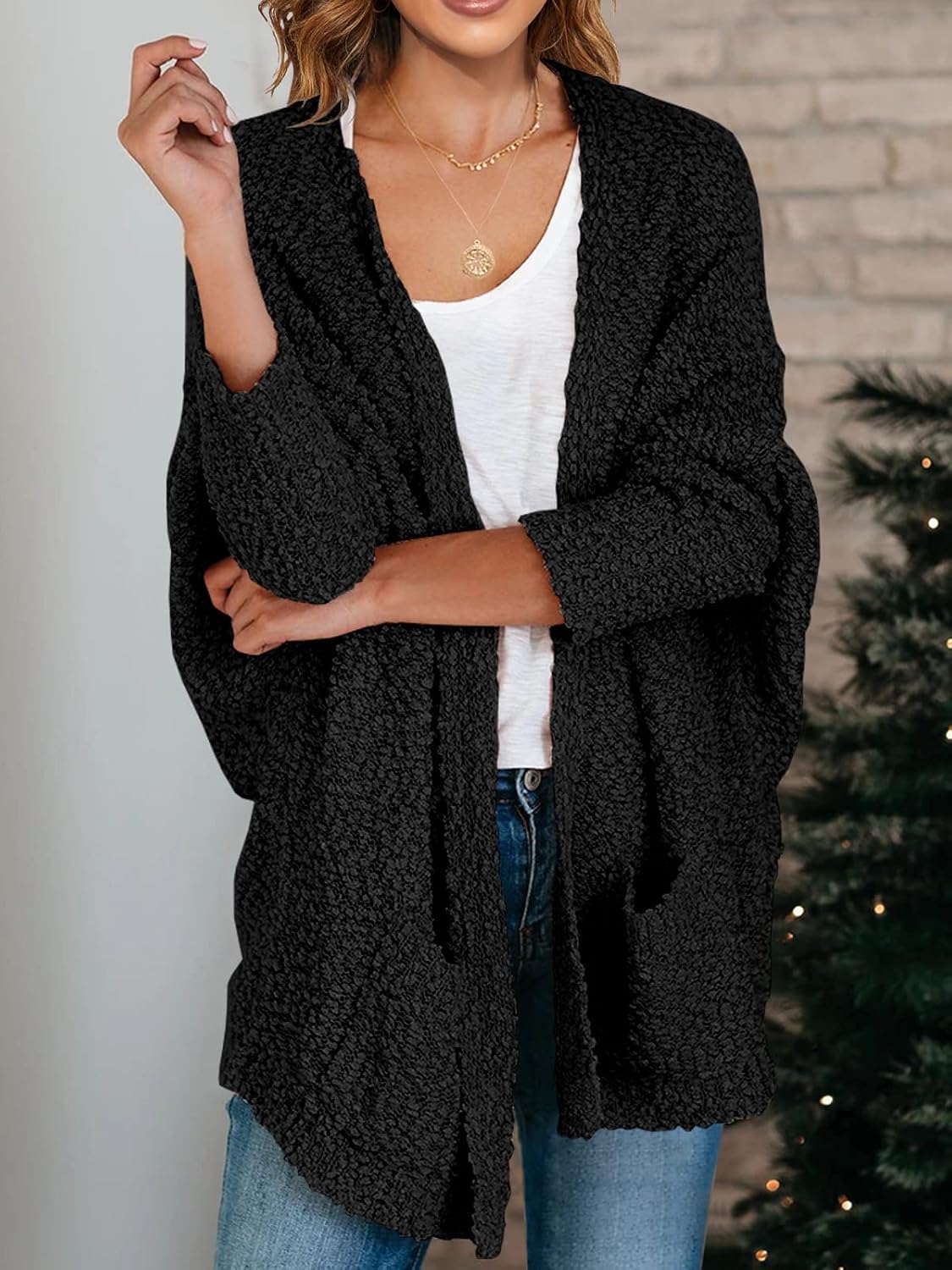 Detalle 2 de Saodimallsu Women's Chunky Popcorn Cardigan oversized sweater