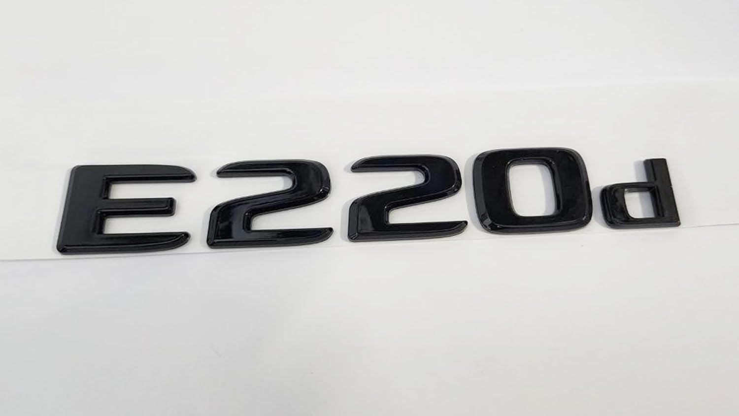 Detalle de MCK Auto E220d Glossy Black Emblem – Front & Rear Logo Sticker for AMG/Mercedes E-Class
