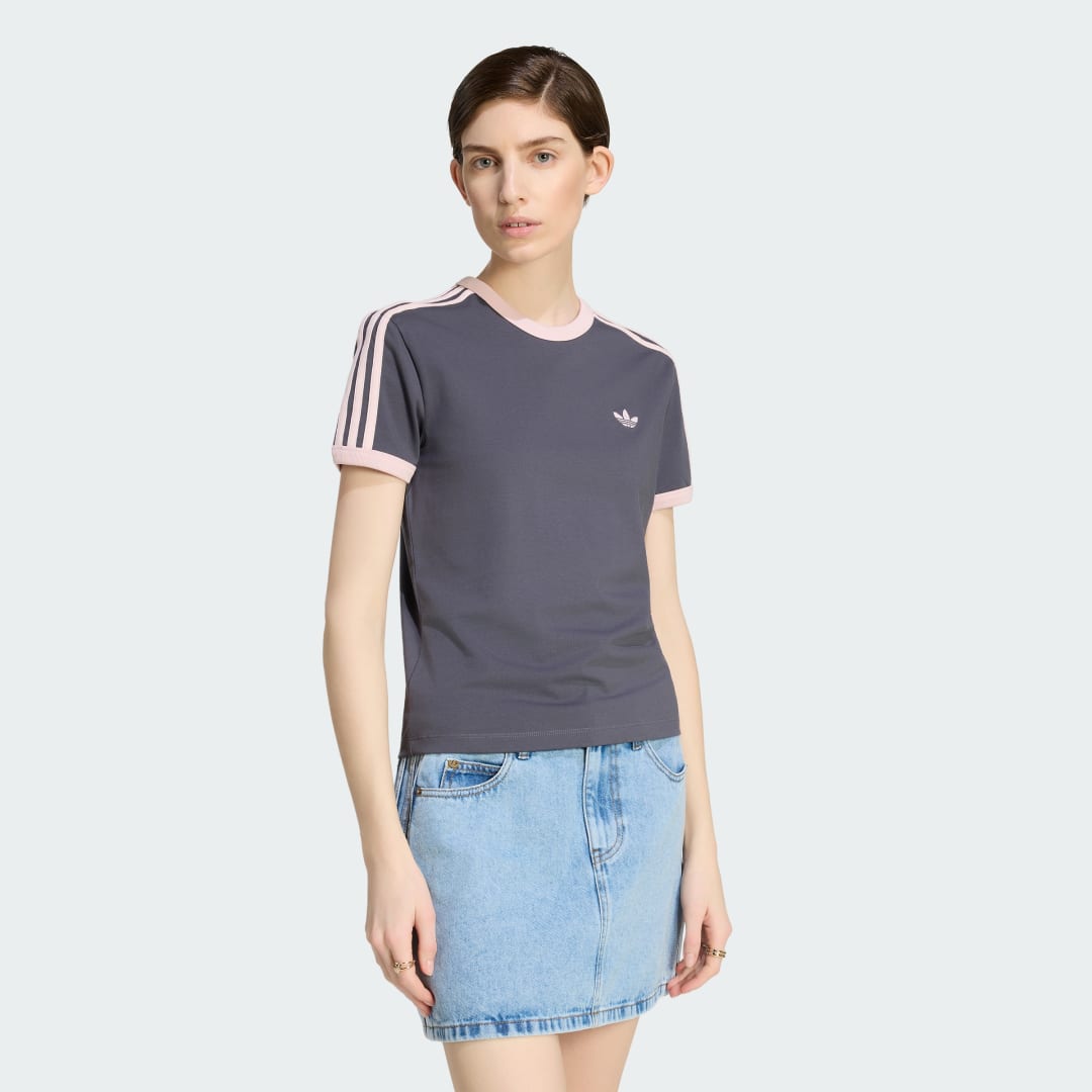 Detalle de Camiseta Cali de Adidas – Gris