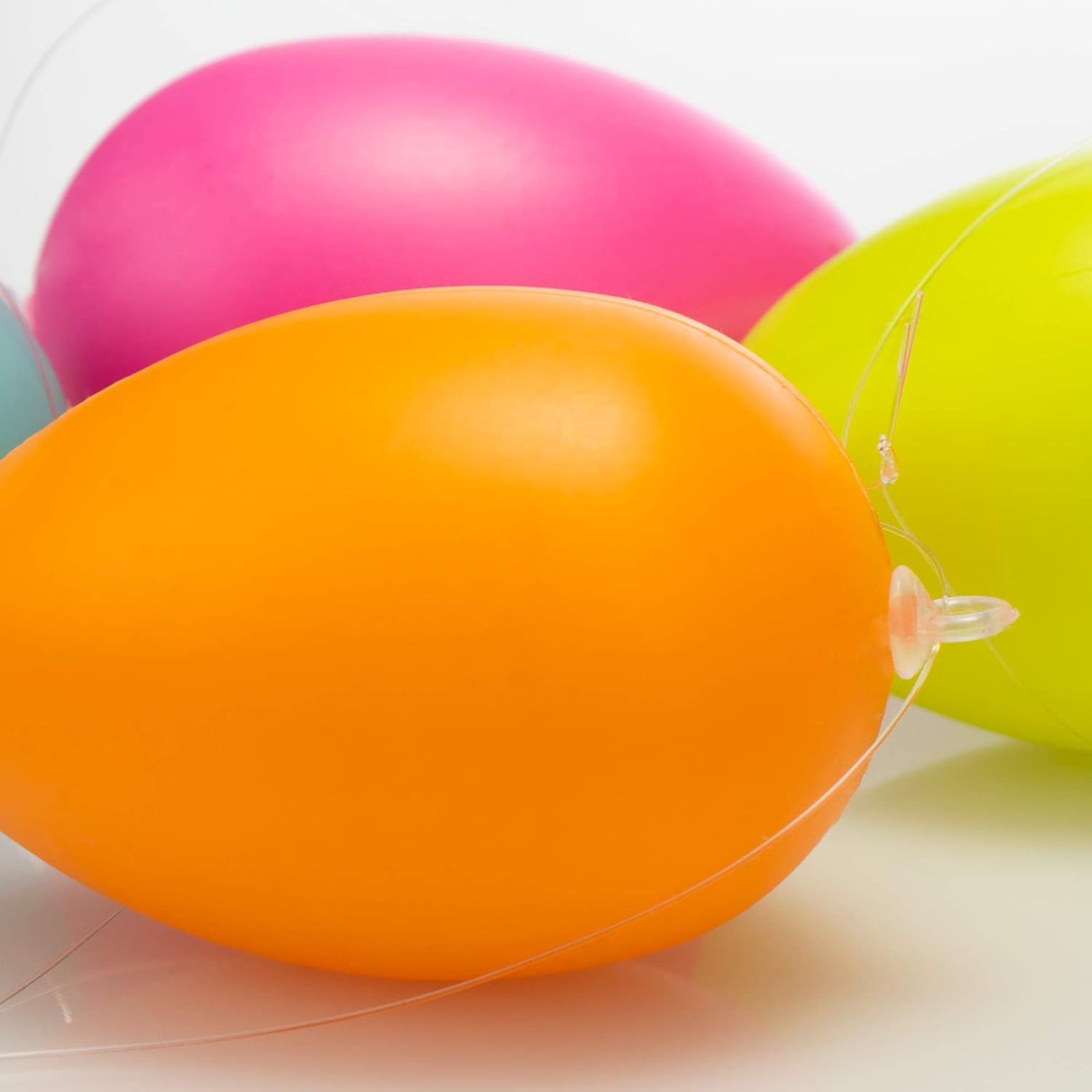 Thumbnail 3 de com-four® 36x Ostereier XL zum Aufhängen, 6 cm – Pastell-Kunststoff-Eier inkl. Aufhänger