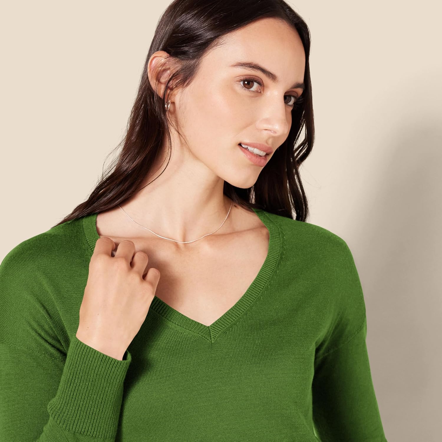 Thumbnail 2 de Amazon Essentials Damen leichter Tunika-Pullover mit V-Ausschnitt und langen Ärmeln (auch in Übergröße)