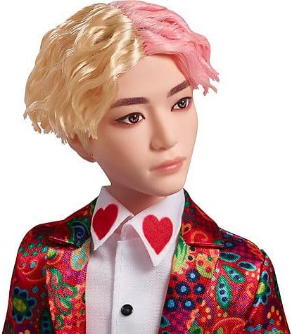 Detalle 1 de Mattel GKC89 BTS Idol V Fashion Doll, 28 cm, 11 Points of Articulation
