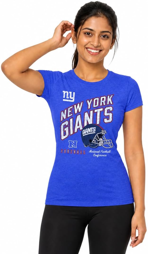 Detalle de New York Giants 3001_WDSDHELMET Women’s Distressed Helmet T-Shirt, Cotton Blend