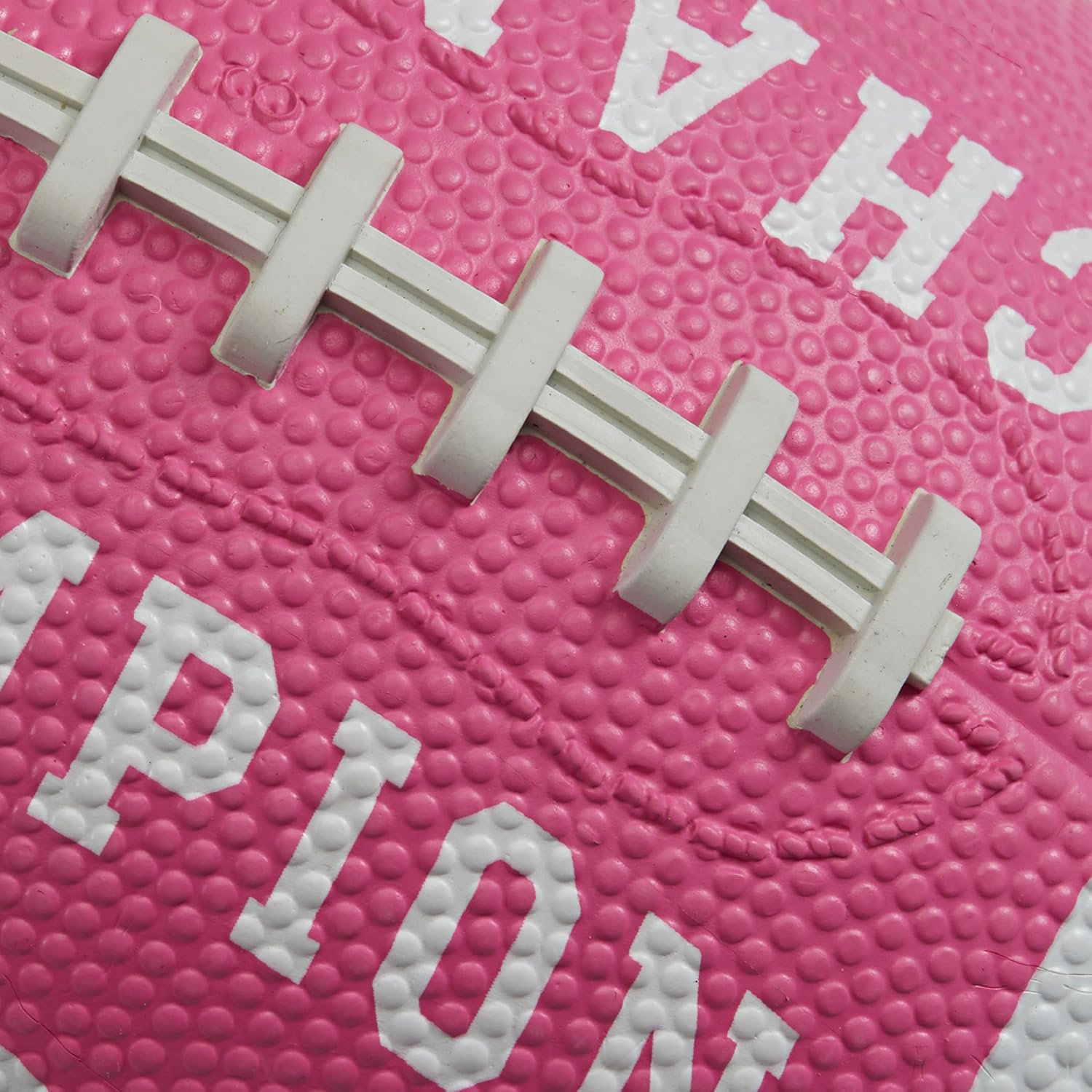 Detalle 2 de Champion Blitz Football All-Weather with Enhanced Grip 🏈