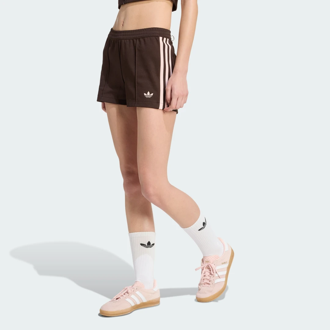 Detalle de Pantalón corto clásico Adidas – color Marrón