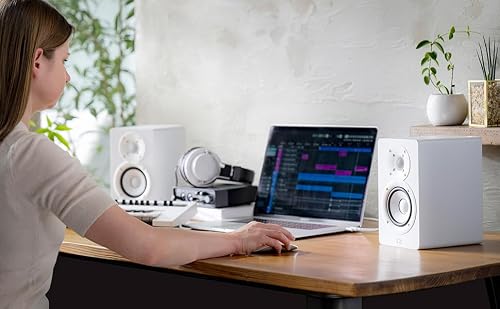 Thumbnail 1 de Yamaha HS3 Studio Monitor – Coppia attive 2 vie da 3,5" per Produzione Musicale e Video