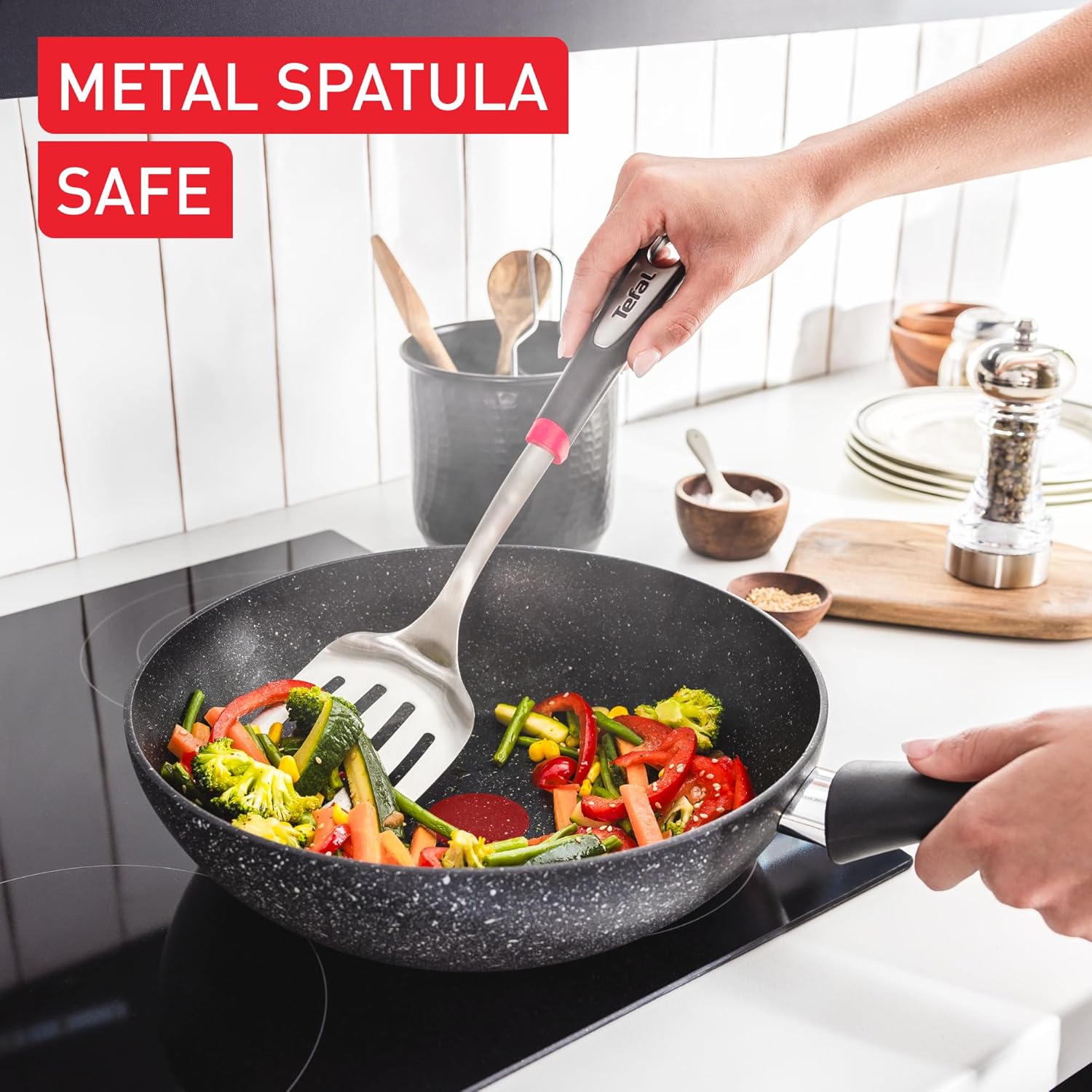Detalle de Tefal Titanium Stone Wok 28 cm – Durable non-stick, induction-ready