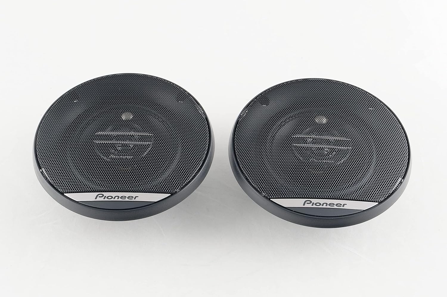 Thumbnail 2 de Pioneer TS-G1030F 10 cm 210 W