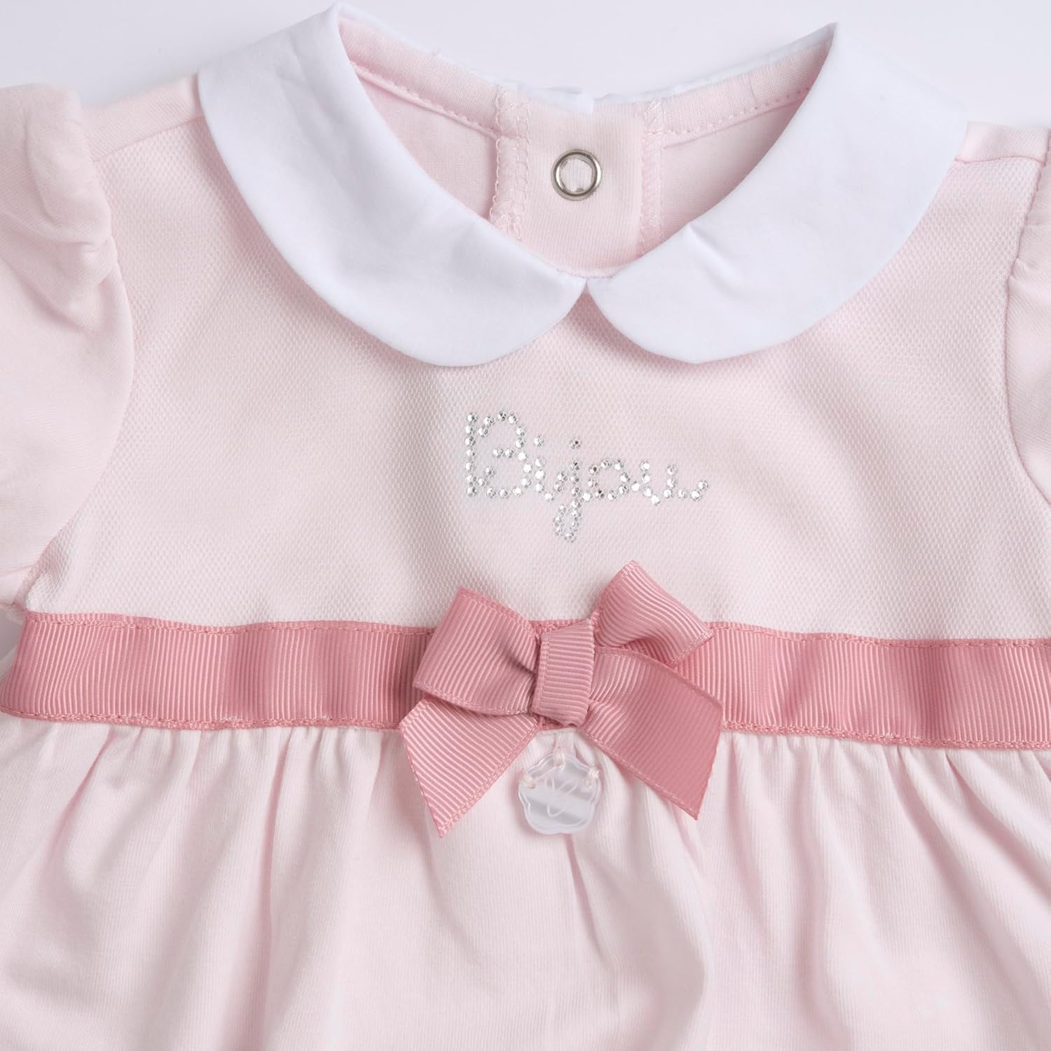 Detalle de Chicco Vestito Neonata con Mutandina Integrata – Abbigliamento Neonata, Designed in Italy