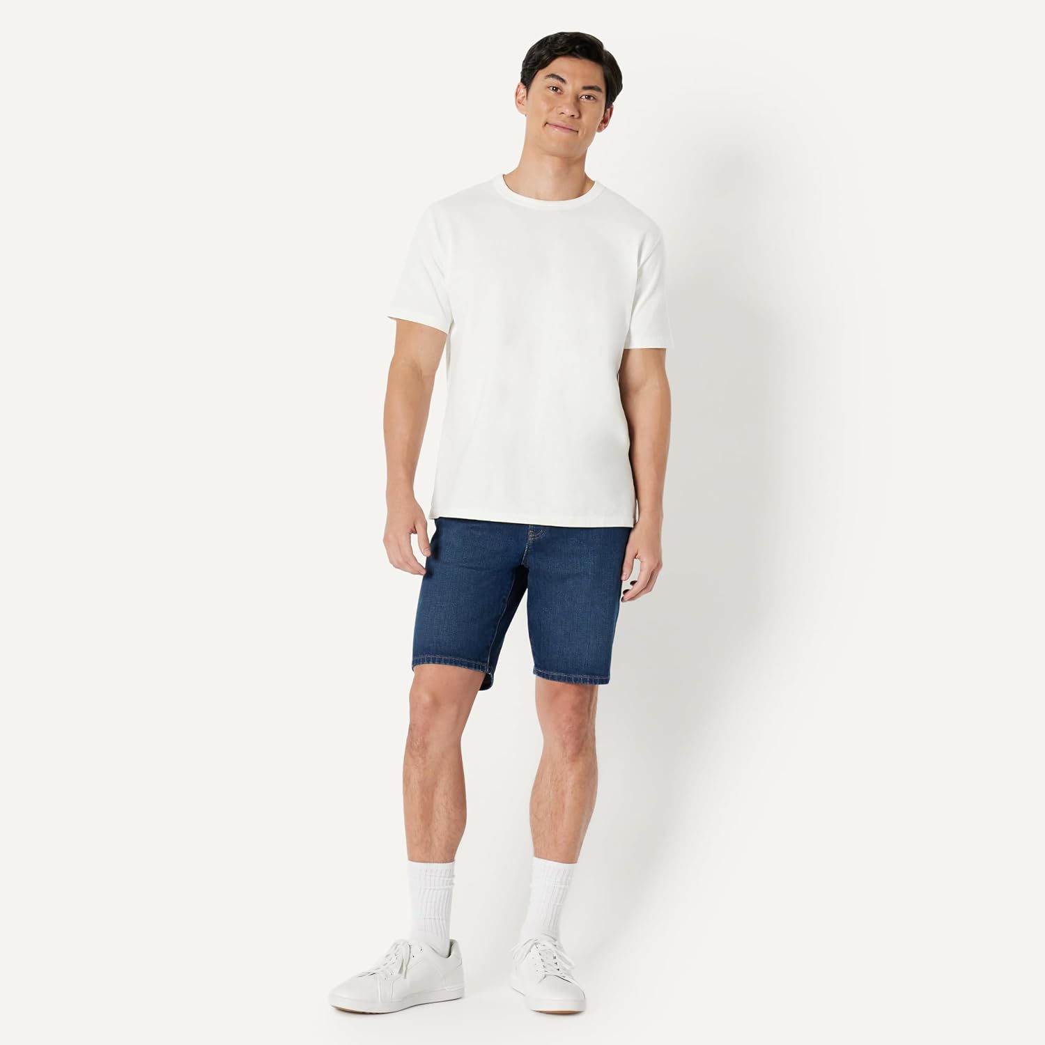 Detalle de Amazon Essentials Men’s Heavyweight Stretch Straight-Fit Jean Shorts (9-inch inseam)