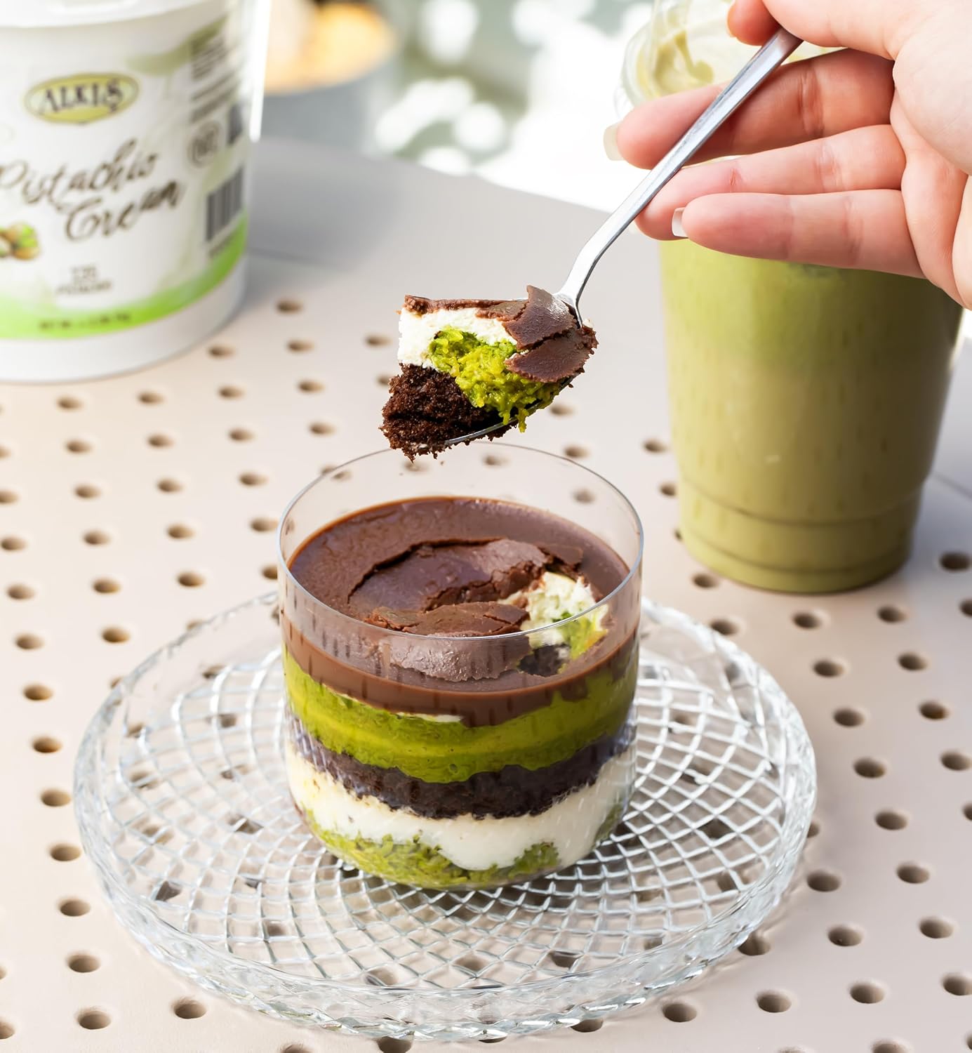 Detalle de Alkis Pistachio Cream, 2.2 lb (1 kg), 35% Pistachio for Dubai Chocolate