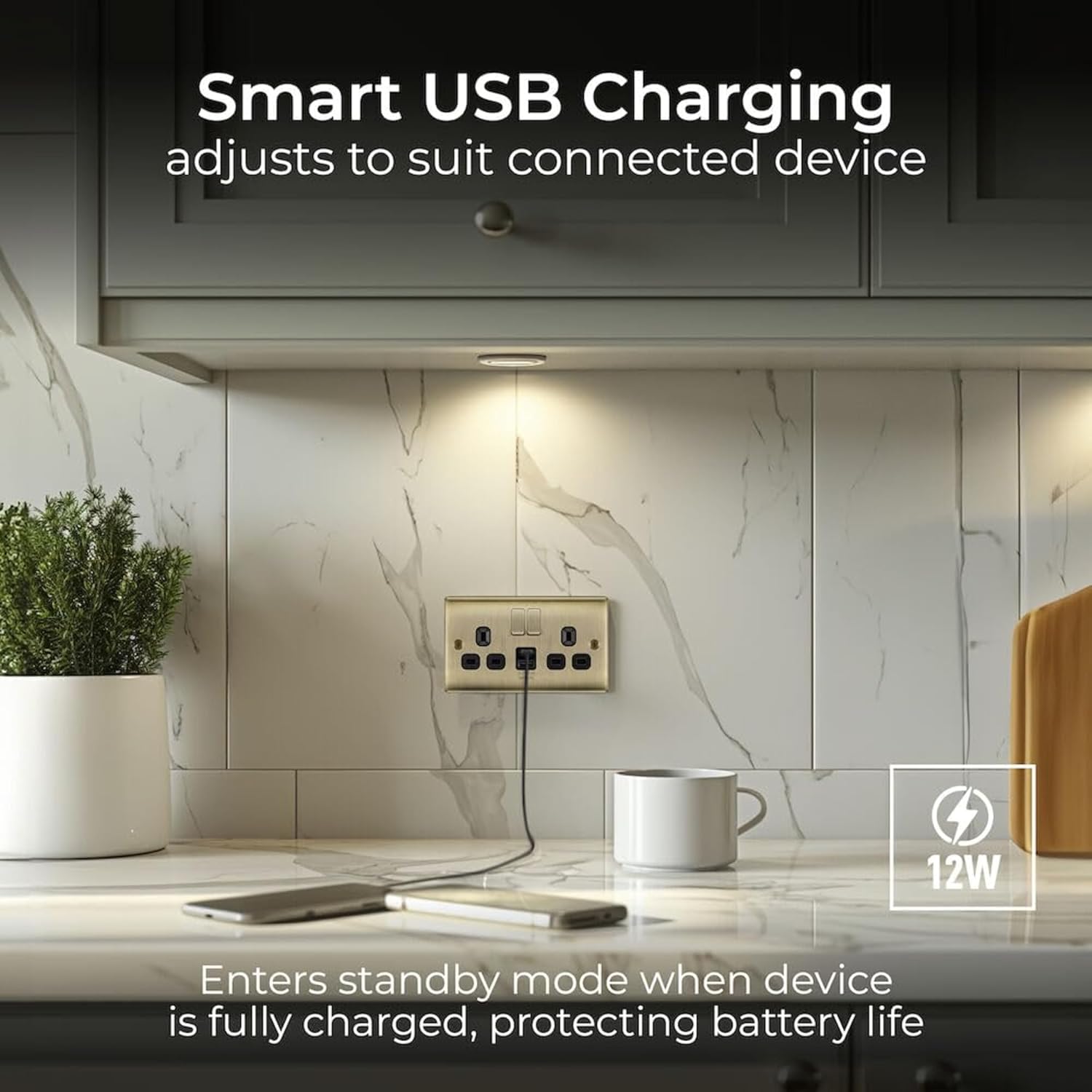 Thumbnail 1 de BG Electrical 12W Double Switched Power Wall Plug Socket with USB A and USB C (Nexus Metal, Antique Brass) NAB22UAC12B