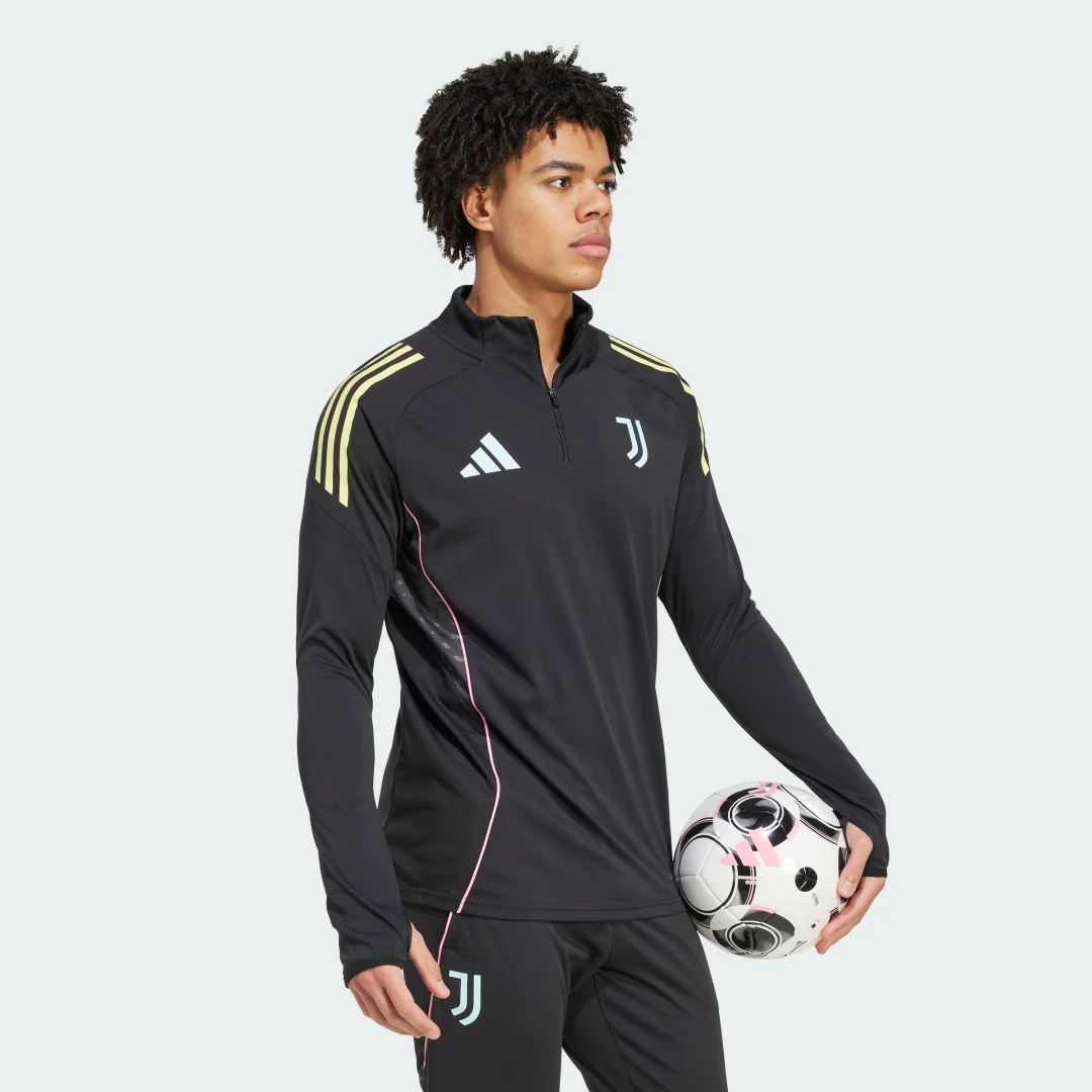 Detalle de Sudadera entrenamiento Juventus Tiro 25 Competition de Adidas — entreno con estilo negro