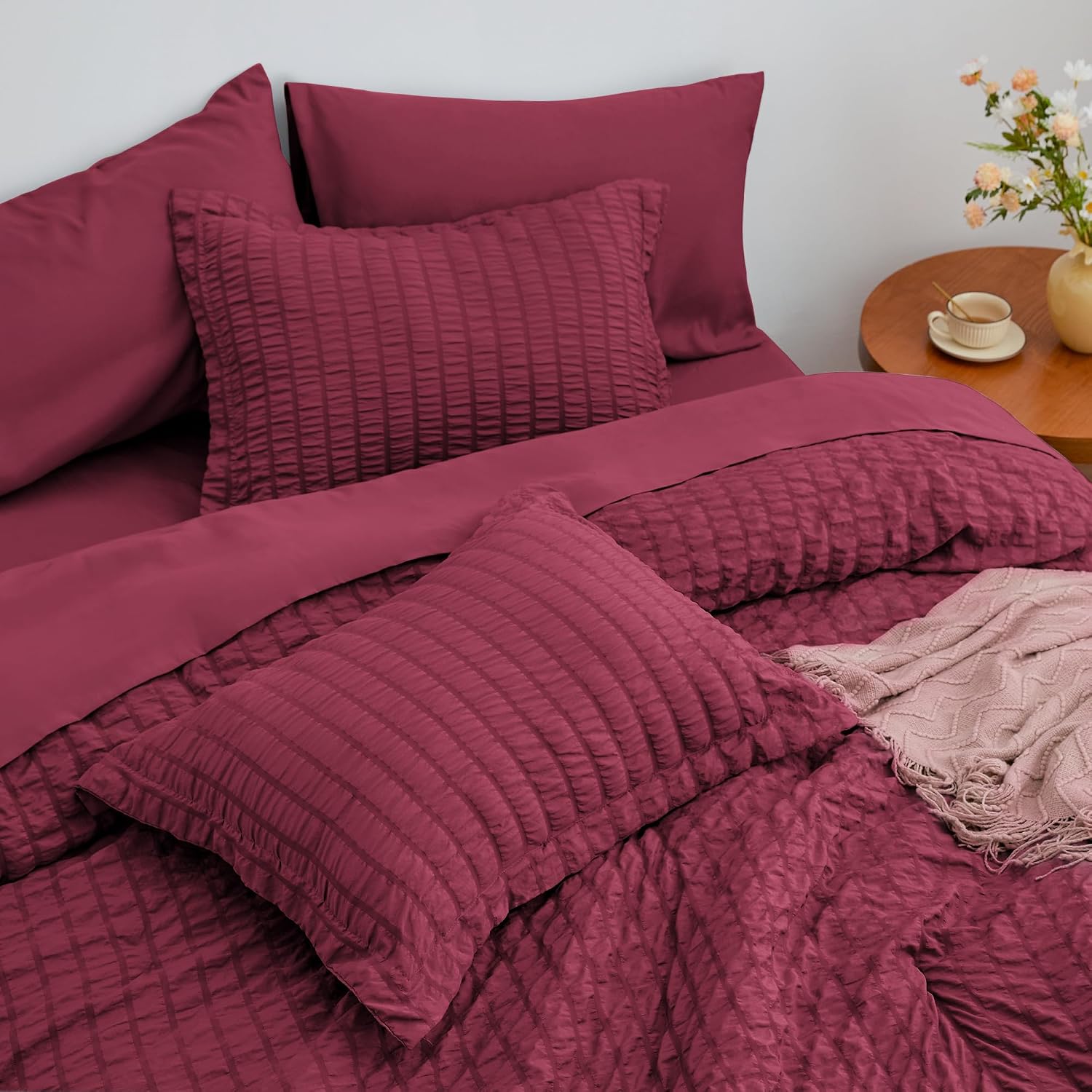 Thumbnail 3 de Love's cabin Seersucker Burgundy King Size Comforter Set — 7-Piece All Season Bed in a Bag